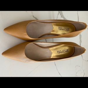 Michael Kors Flex Mid Pump camel leather wood heel